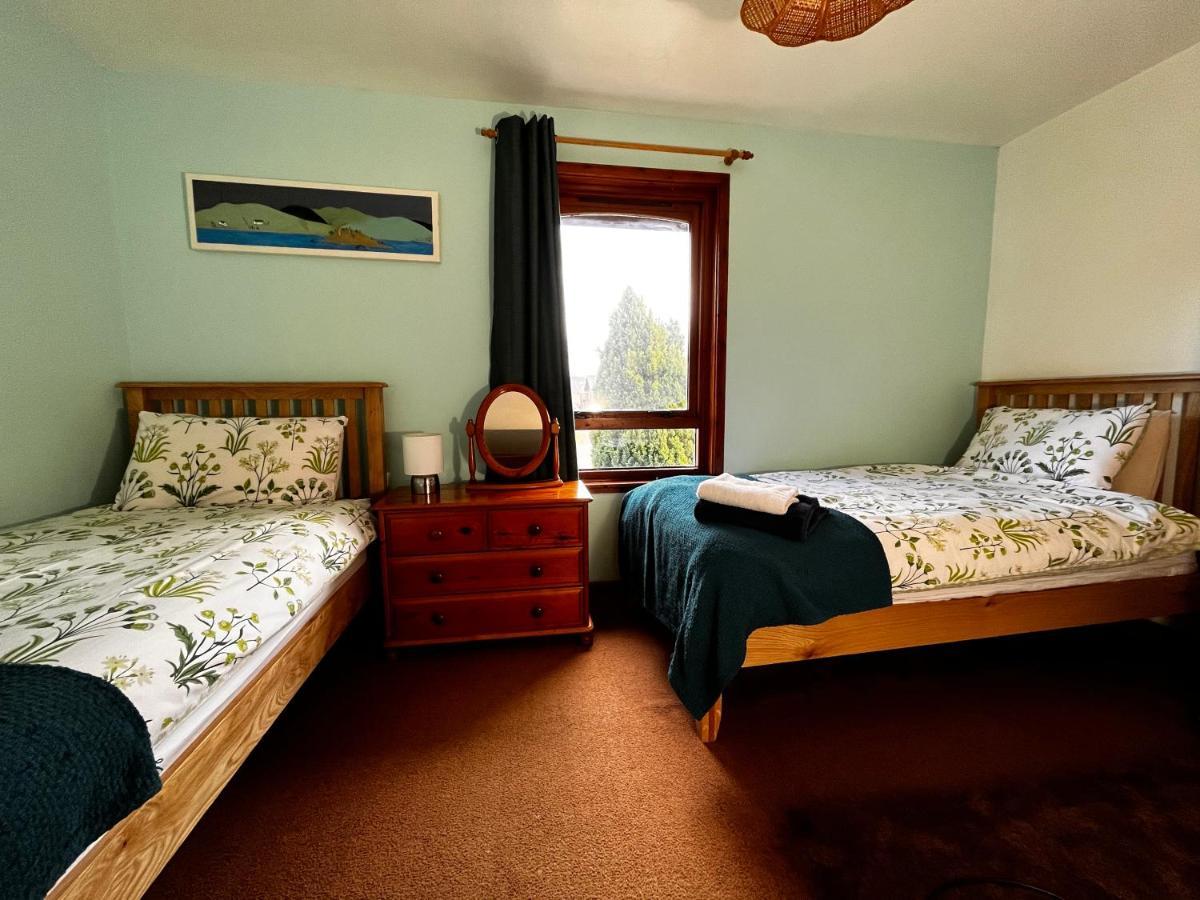 Snowgoose Apartments & Bunkhouse Fort William Bagian luar foto